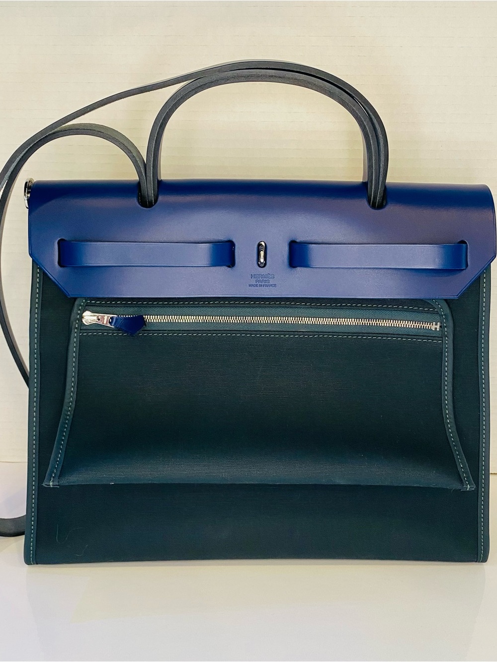 Hermes Herbag Zip 31Electric Blue Leather Turn-Lock Crossbody - Picture 3 of 15
